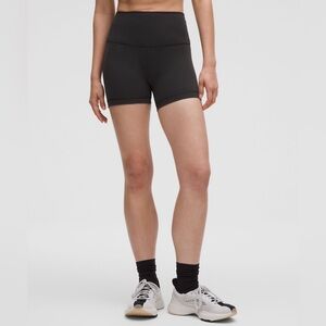 lululemon Wunder Train High-Rise Short 4"